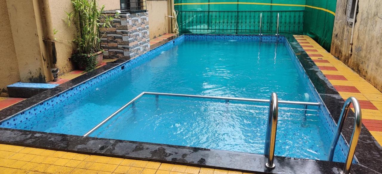 Maharaja Family Guest House Lonavala Ngoại thất bức ảnh