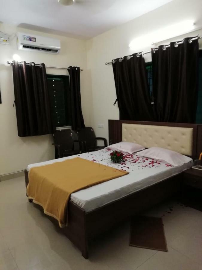 Maharaja Family Guest House Lonavala Ngoại thất bức ảnh